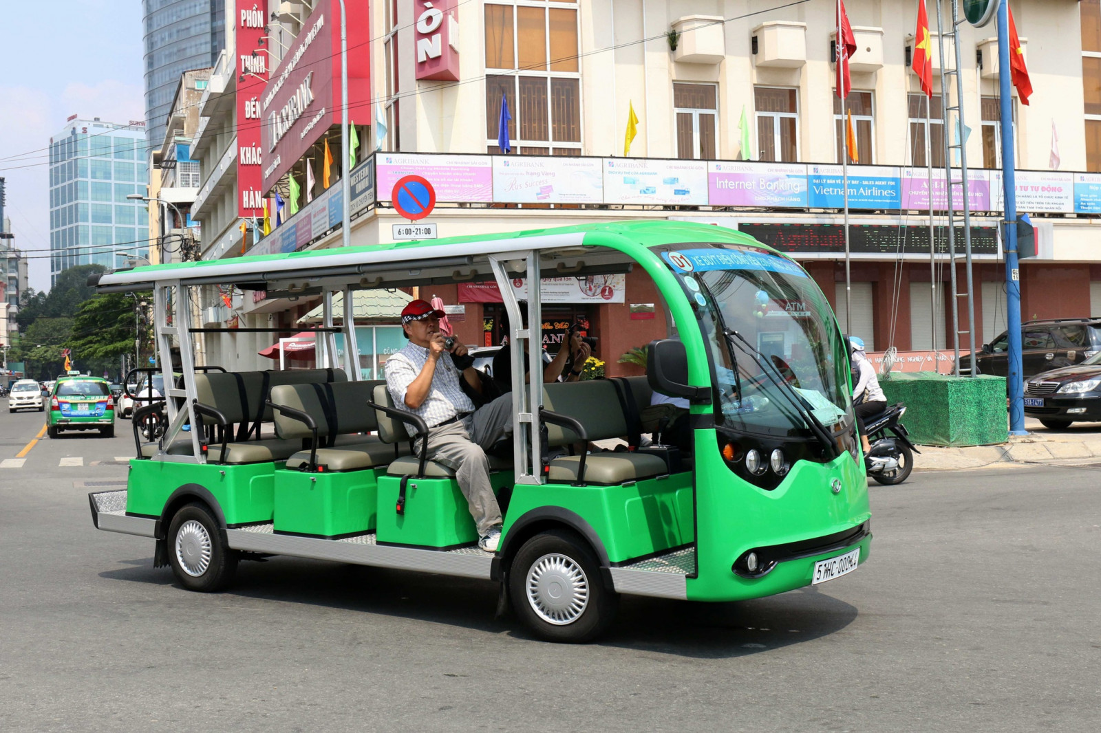 Loại hình xe buýt điện được Sở GTVT TP.HCM cho chạy thí điểm tại hai nơi là trung tâm thành phố và khu đô thị Phú Mỹ Hưng. 