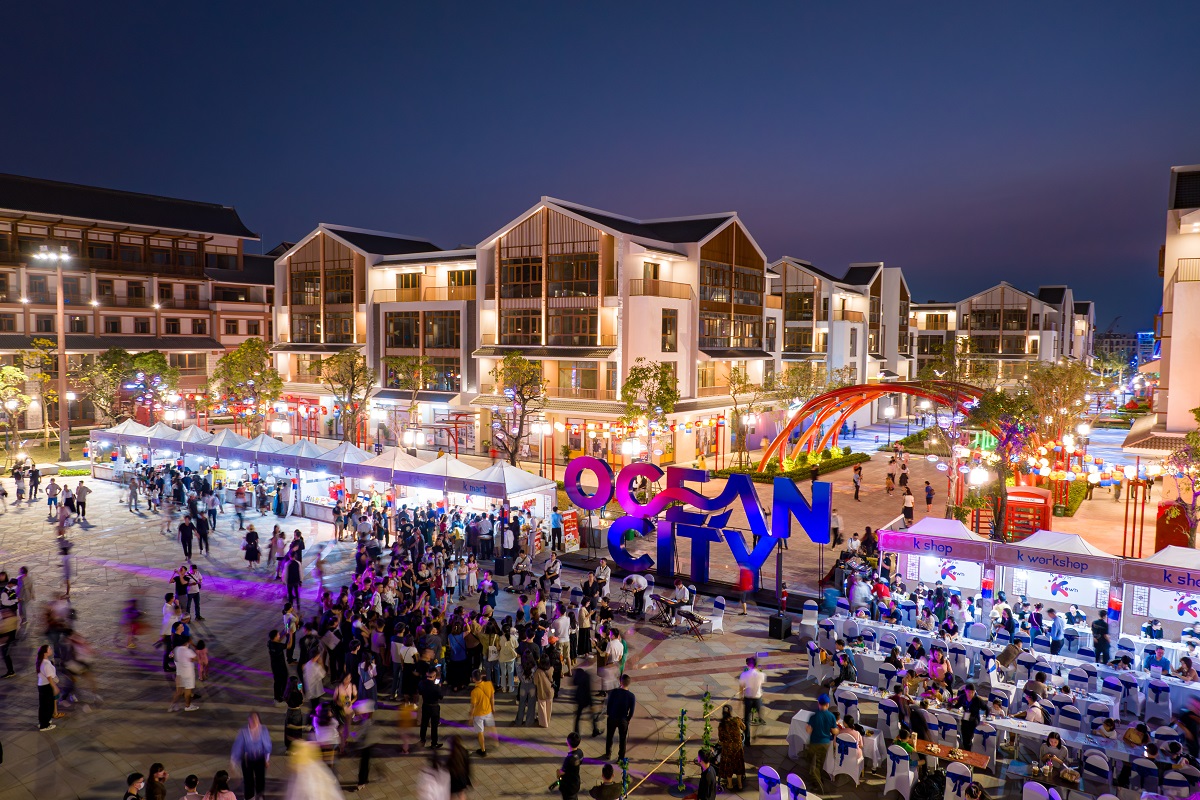 Lễ hội Hàn Quốc tại quảng trường K-Town, Vinhomes Ocean Park 2 đón hàng nghìn khách du lịch  Hàn Quốc và trong nước tới ngày 25/11 vừa qua