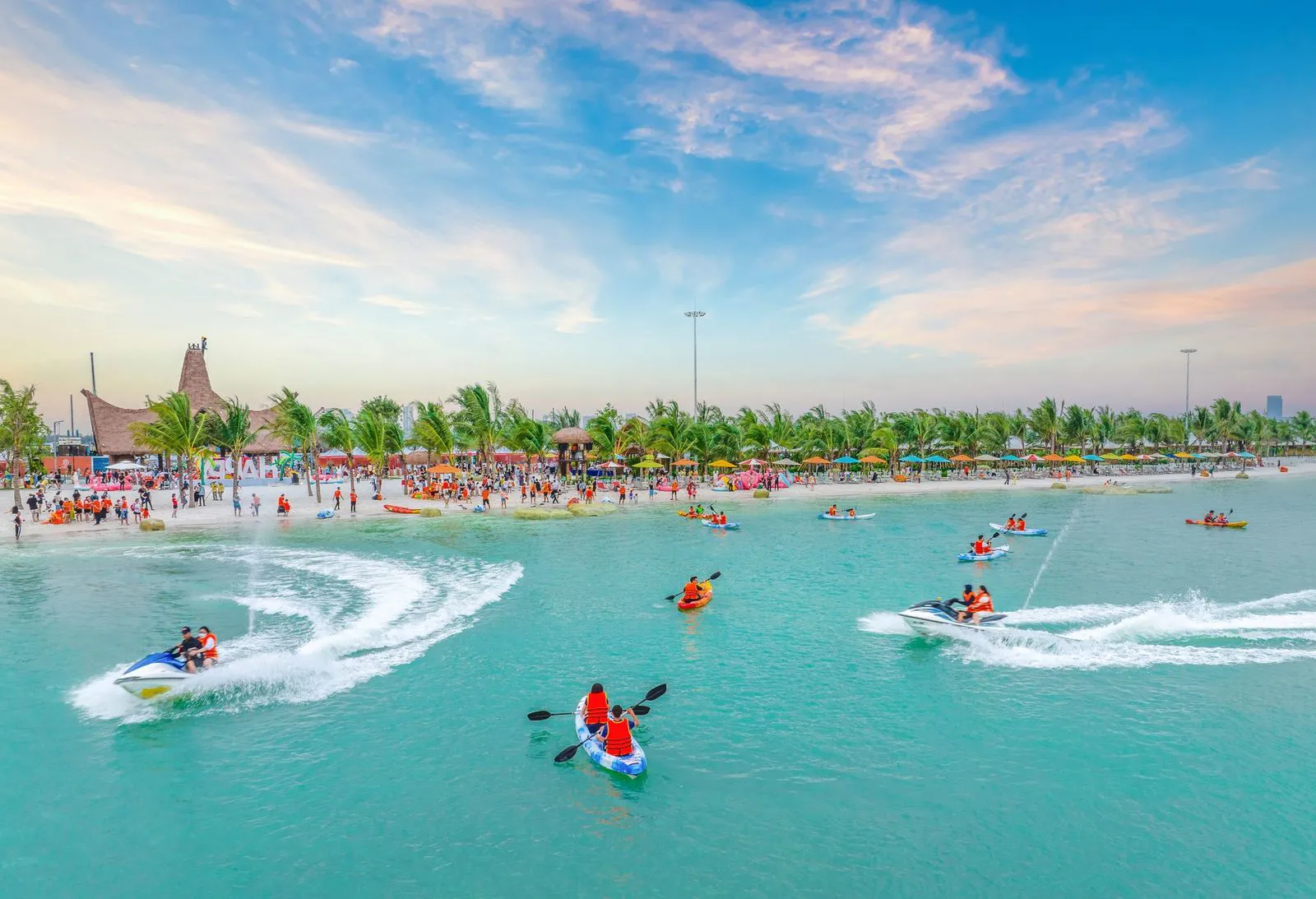 Cộng hưởng với chất sống nghỉ dưỡng biển tại thành phố điểm đến Ocean City, Mega Grand World Hà Nội sẽ trở thành một trung tâm giải trí đẳng cấp mới của du lịch Thủ đô.