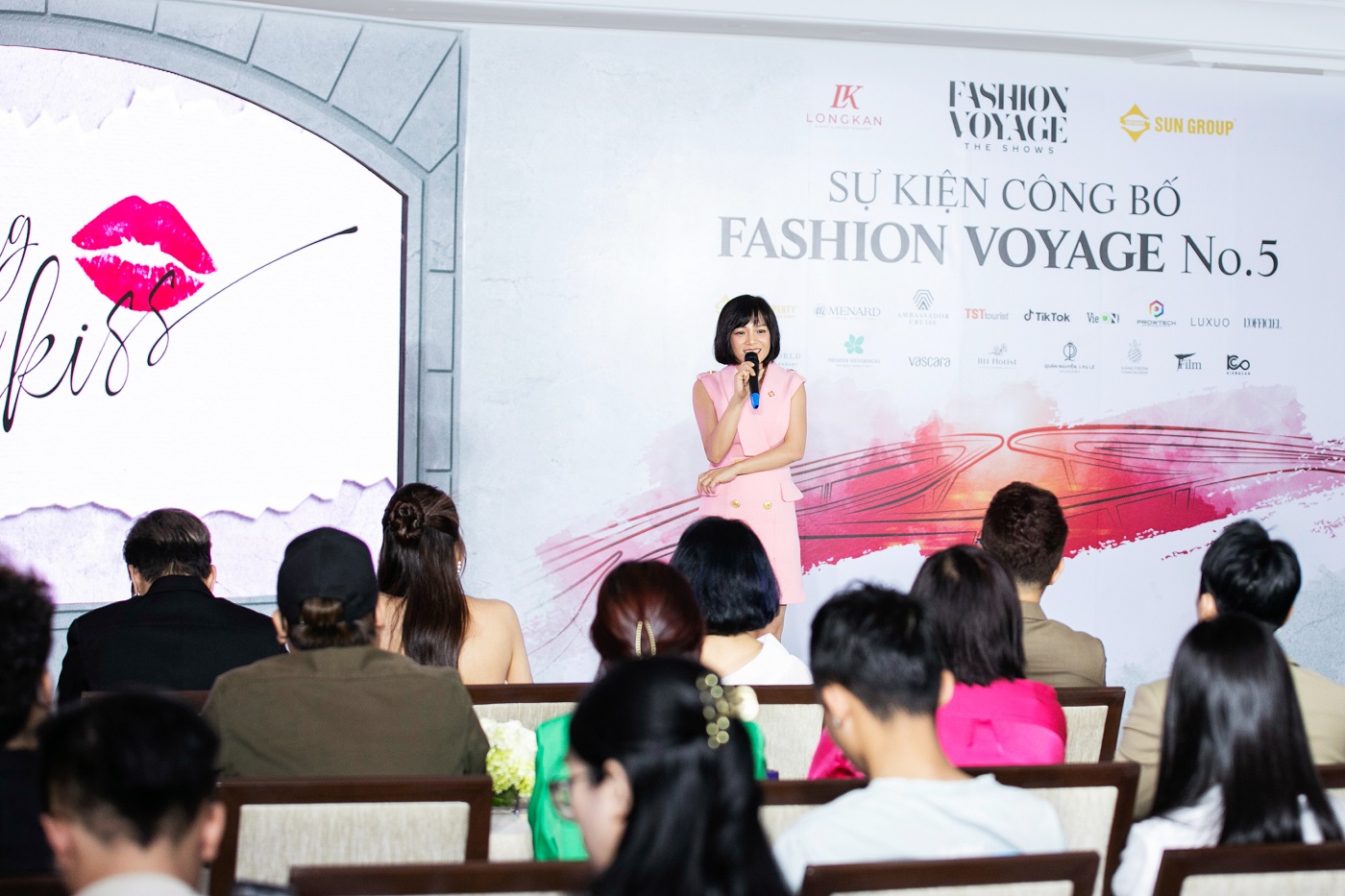 Đại diện Sun Group chia sẻ tại buổi họp báo công bố Fashion Voyage số 5