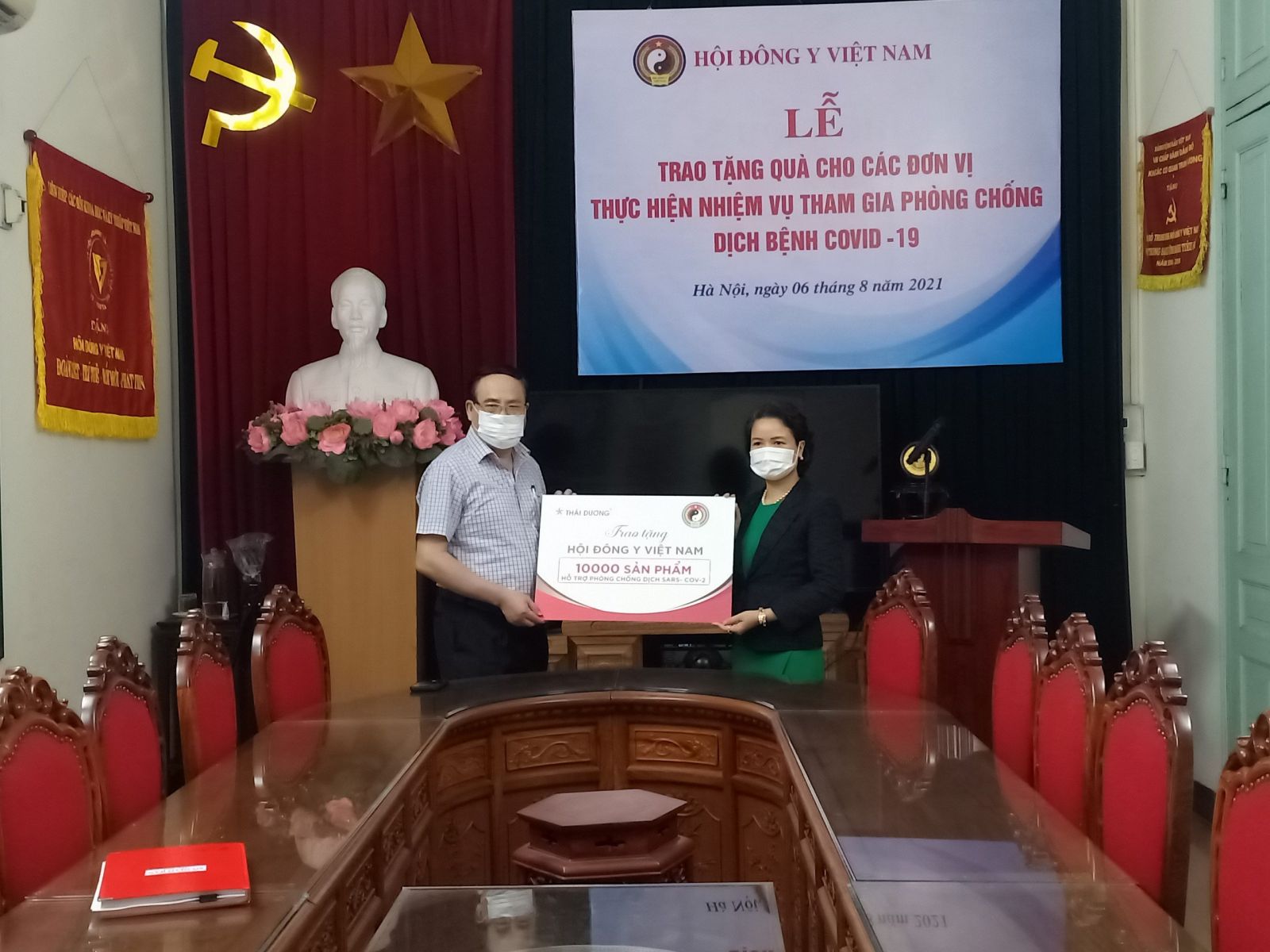Sao Thái Dương đồng hành cùng hội Đông Y Việt Nam