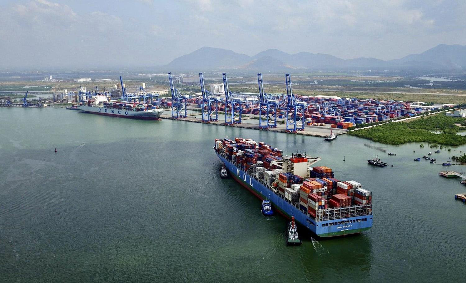 Phú Mỹ ưu tiên phát triển công nghiệp và cảng biển để thúc đẩy phát triển kinh tế với tốc độ tăng trưởng nhanh, bền vững