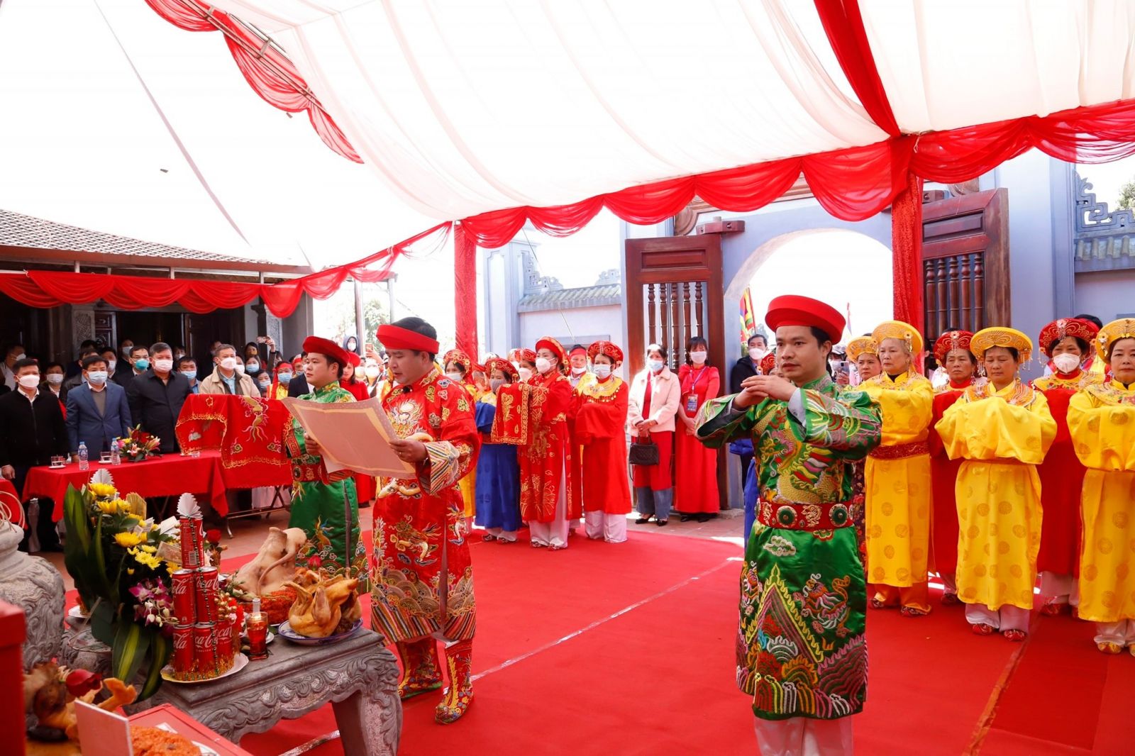 Lễ hội Đền Mẫu Thượng được tổ chức long trọng hàng năm, là một trong những sự kiện hút khách bậc nhất của Sa Pa.