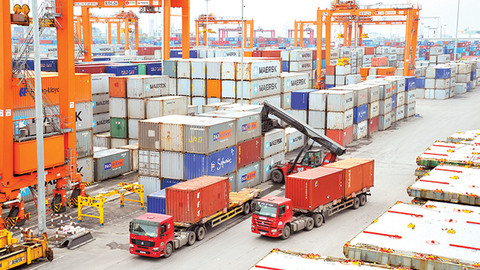 Hàng hóa xuất nhập khẩu sẽ được nhận thông báo phân tích nhanh nhất. Ảnh TL