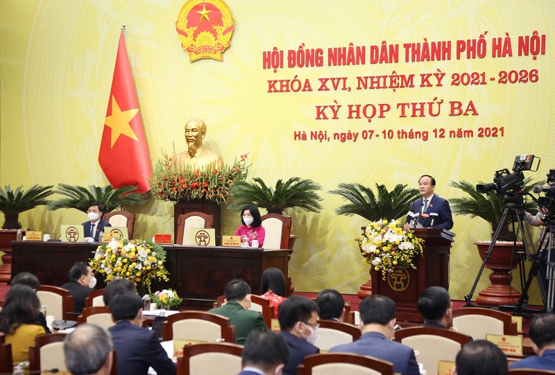 Các đồng chí Thường trực HĐND thành phố Hà Nội điều hành ngày làm việc thứ hai, kỳ họp thứ 14, HĐND thành phố khóa XVI.