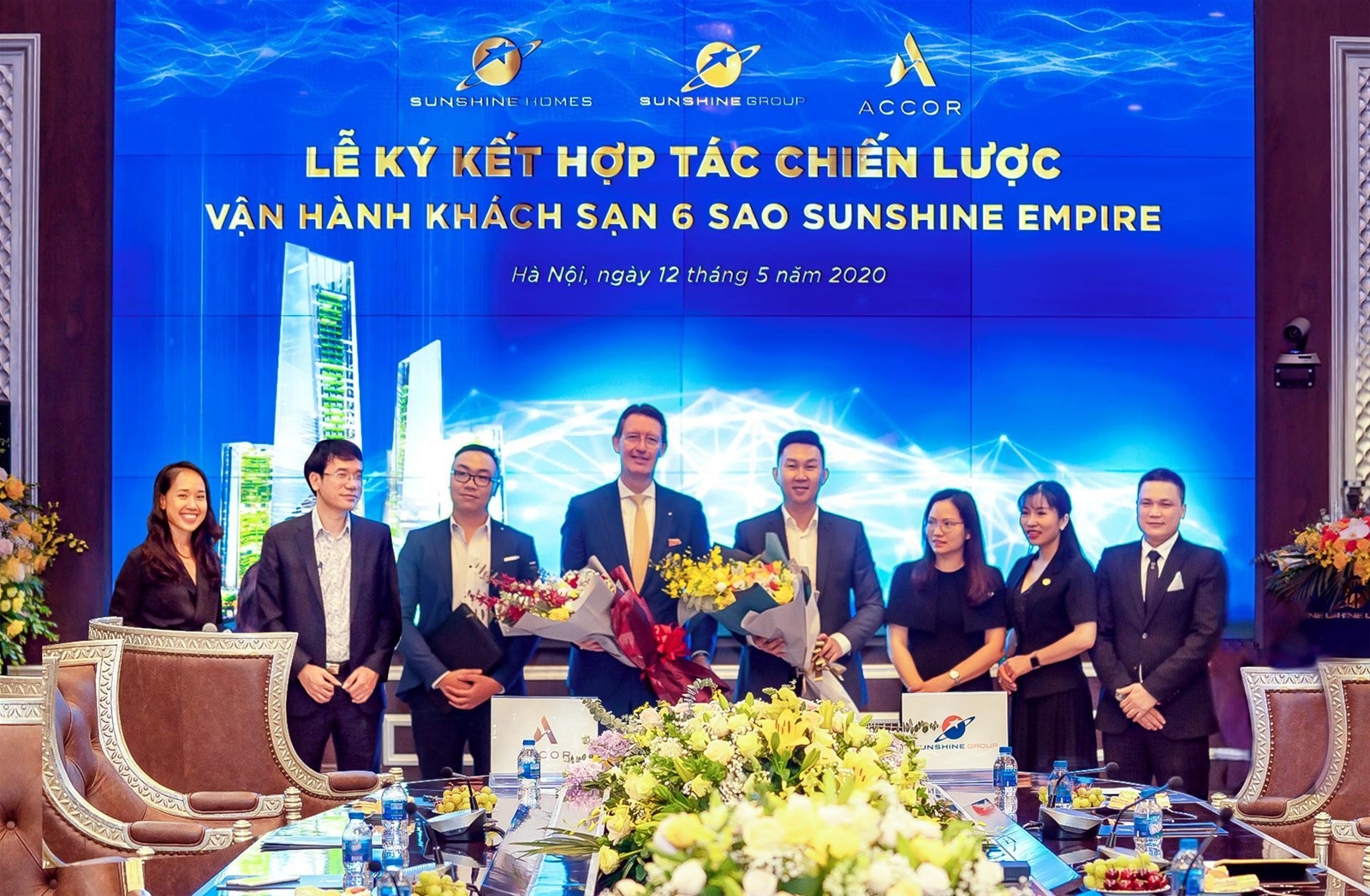 Lễ ký kết hợp tác chiến lược và vận hành khách sạn siêu sang Sunshine Empire giữa Tập đoàn Sunshine và Tập đoàn Accor.