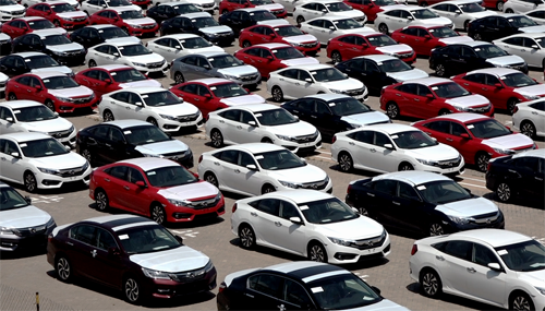 Thị trường ô tô trong nước đang không ngừng phát triển.