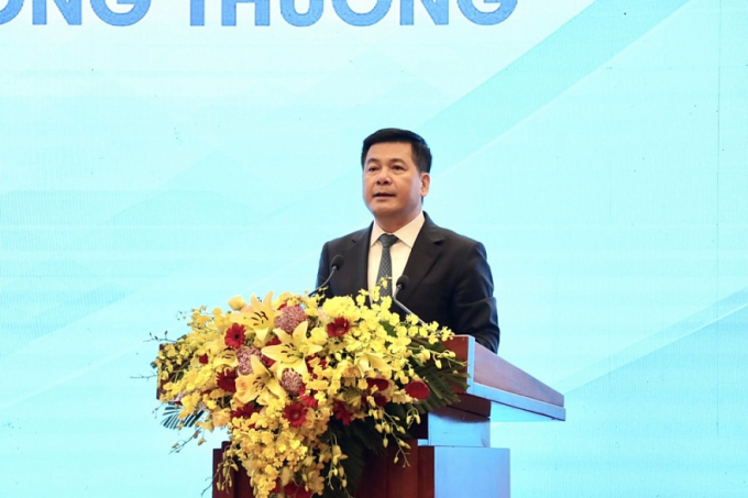 Ông Nguyễn Hồng Diên, Bộ trưởng Bộ Công Thương.