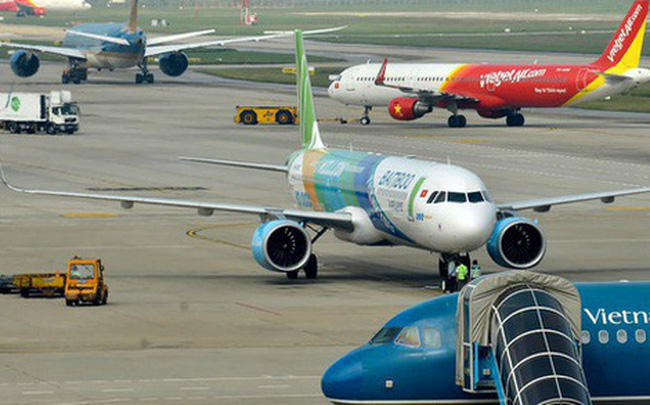 Hiện tại, các hãng hàng không Việt Nam đã xây dựng kế hoạch khai thác 25.613 chuyến bay và dự kiến tăng thêm 8.079 chuyến tương đương 32% (từ 25.613 chuyến lên 33.691 chuyến). Các chuyến bay trung bình/ngày tăng từ 826 chuyến/ngày lên 1.087 chuyến/ngày.  a Số chỗ cung ứng tăng 1,6 triệu ghế, tương đương 33% (từ 5,1 triệu lên 6,7 triệu ghế). Trung bình, số ghế cung ứng tăng 53,9 nghìn ghế (từ 163 nghìn ghế/ngày lên 216,9 nghìn ghế/ngày).  Lãnh đạo Cục Hàng không Việt Nam cho hay, các đường bay tăng chuyến cao tập trung vào các đường bay: TP Hồ Chí Minh - Hà Nội, Đà Nẵng, Đồng Hới, Vinh, Thanh Hóa, Chu Lai, Hải Phòng, Qui Nhơn, Huế và ngược lại.  Cụ thể, chặng bay giữa TP Hồ Chí Minh - Hà Nội dự kiến có 1.901 chuyến vào dịp Tết, tăng 22% so với bình thường.  Chặng bay giữa Hải Phòng - TP Hồ Chí Minh tăng tới 54% so với bình thường, dự kiến khoảng 1.618 chuyến bay.  Đáng chú ý, chặng bay giữa TP Hồ Chí Minh - Chu Lai dự kiến dịp Tết có 1.208 chuyến, tăng 131% so với bình thường.  Chặng Huế - TP Hồ Chí Minh dự kiến tăng tới 122% so với bình thường với 1.867 chuyến vào dịp Tết Nguyên đán, hay chặng TP Hồ Chí Minh - Thanh Hóa cũng tăng 91% với dự kiến 1.660 chuyến.