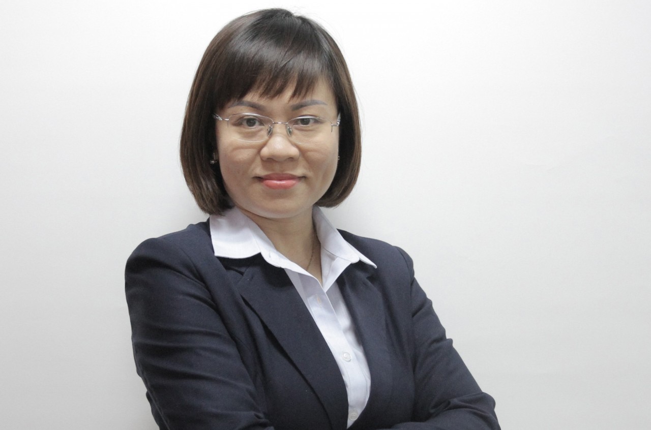 Bà Nguyễn Thị Thùy Linh, Giám đốc Phòng Phân tích và Đầu tư ABS.