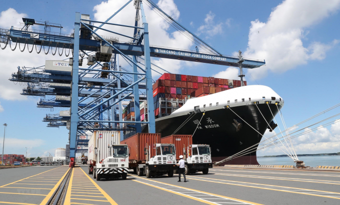 SI Research cho rằng, các công ty vận tải container có tiềm năng tăng lợi nhuận đáng kể do giá cho thuê tàu và giá cước vận tải nội địa cao.