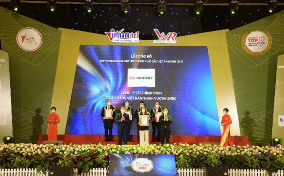 FE CREDIT (thương hiệu thuộc Công ty Tài chính VPBank SMBC) đã xuất sắc ghi danh với thứ hạng cao trong Bảng xếp hạng Top 500 doanh nghiệp lợi nhuận tốt nhất Việt Nam năm 2021 (Profit 500)