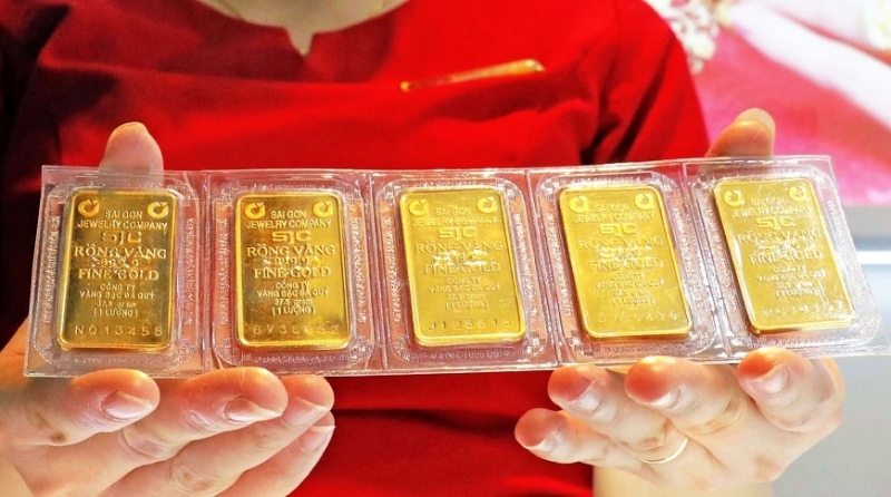 Giá vàng trong nước giảm 250 nghìn đồng/lượng