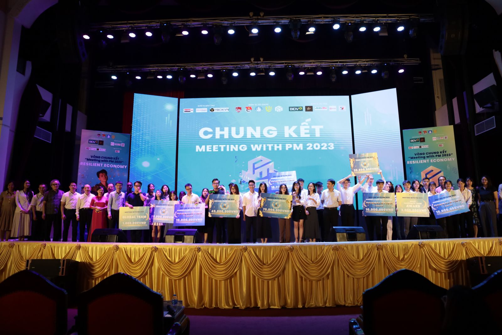 Chương trình được tổ chức bởi sinh viên Khoa Kinh tế Chính trị, Trường Đại học Kinh tế, Đại học Quốc gia Hà Nội.