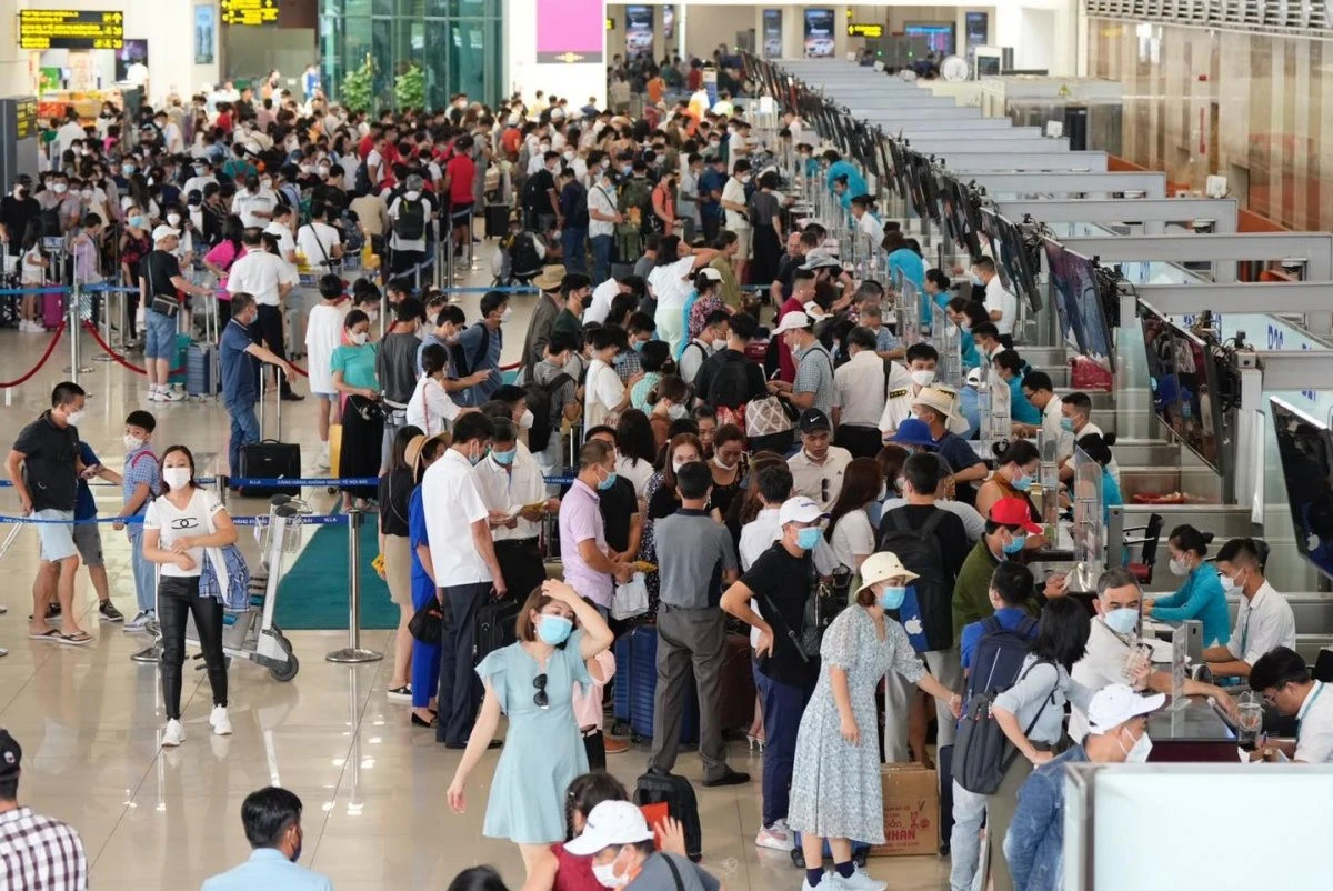 Dự báo khách qua sân bay Việt Nam đạt 100 triệu lượt