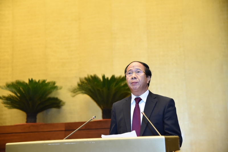 Phó Thủ tướng Lê Văn Thành thay mặt Chính phủ báo cáo tình hình KTXH trước Quốc hội
