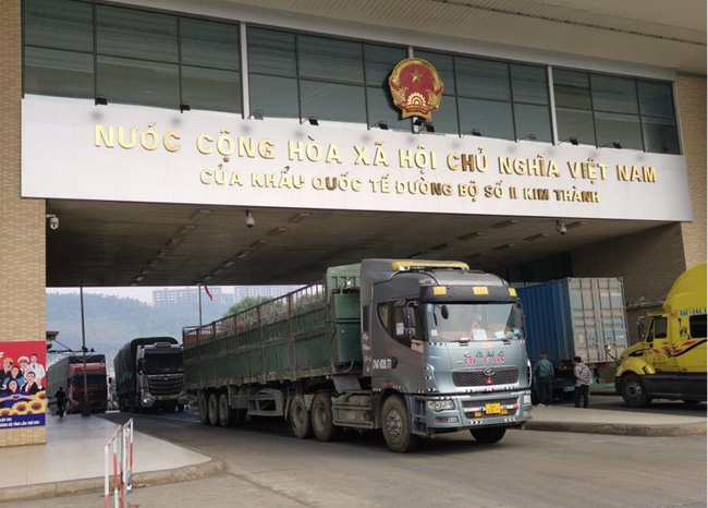 Cửa khẩu Quốc tế đường bộ số II Kim Thành đã thông quan trở lại. (Ảnh: Báo Đầu tư)