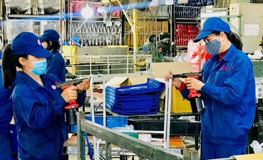 Sản xuất công nghiệp, xuất khẩu của Hà Nội phục hồi tích cực