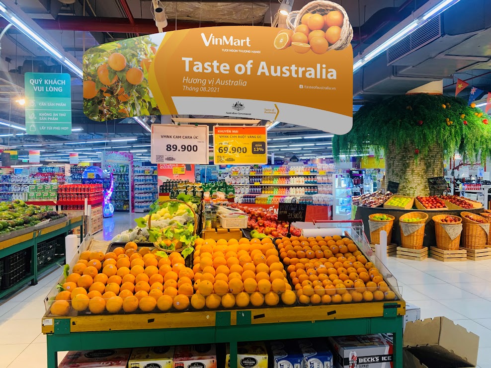 Khu trưng bày các loại trái cây đến từ nước Úc