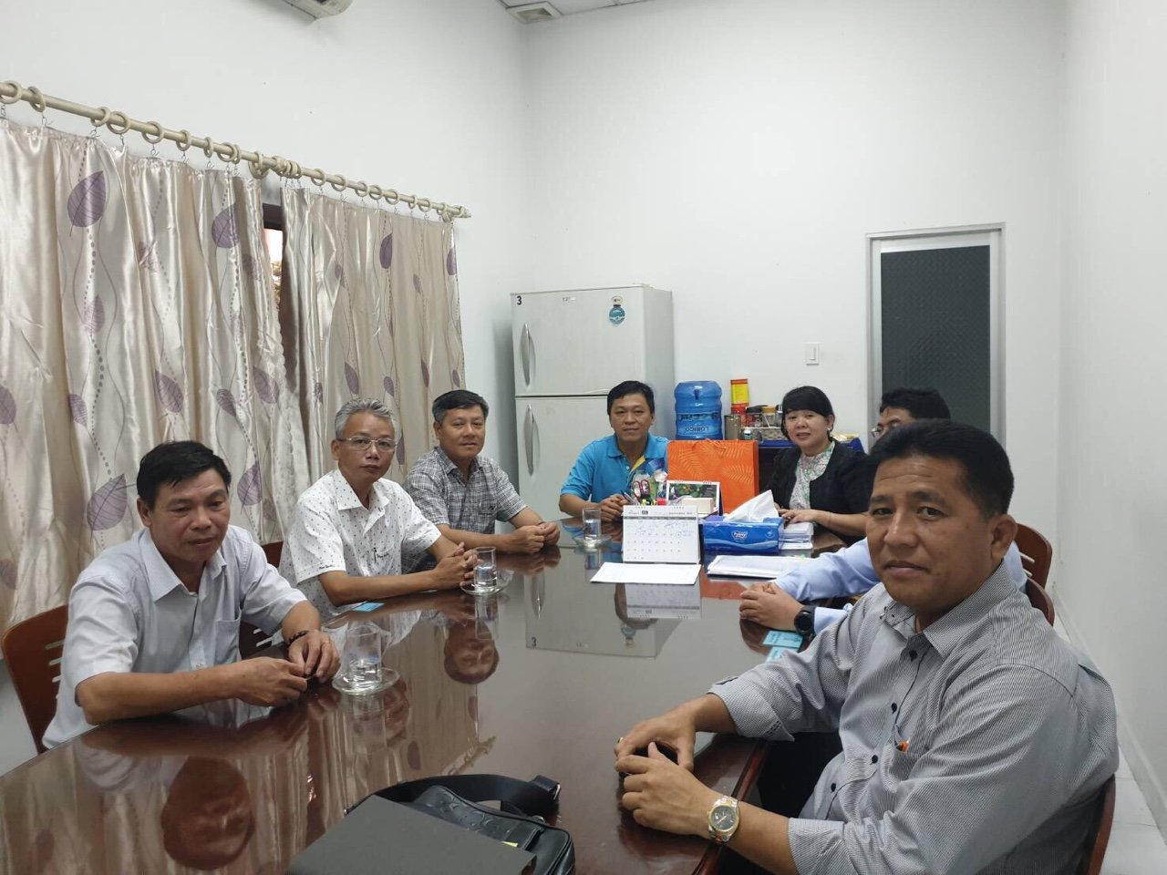 Lãnh đạo IVAC và Công ty CP Chăn nuôi C.P Việt Nam trong một cuộc gặp gỡ, trao đổi về cung cấp gà nuôi lấy trứng phục vụ cho hoạt động sản xuất vắc xin cúm