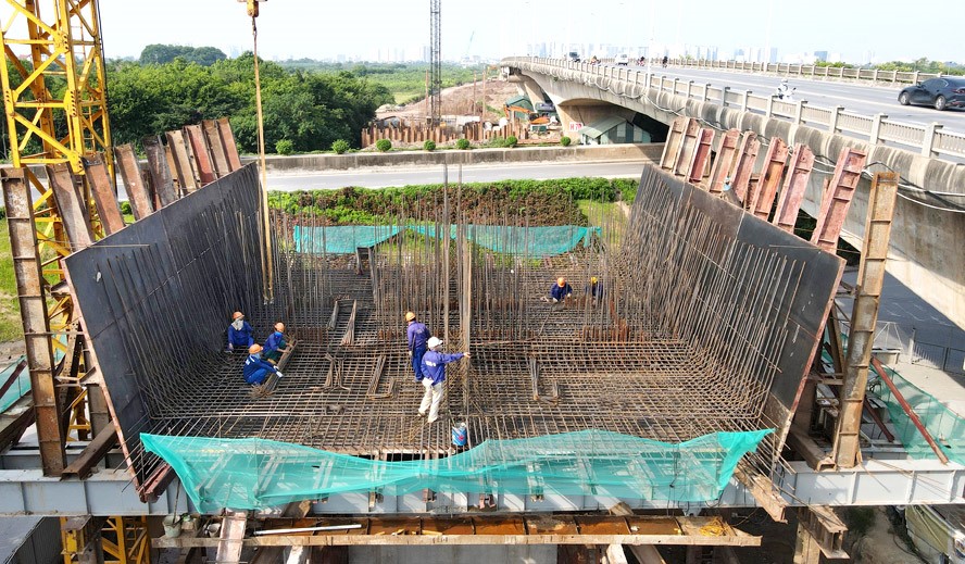 Hà Nội: Cho phép các công trình xây dựng tại Vùng 2, 3 được thi công trở lại