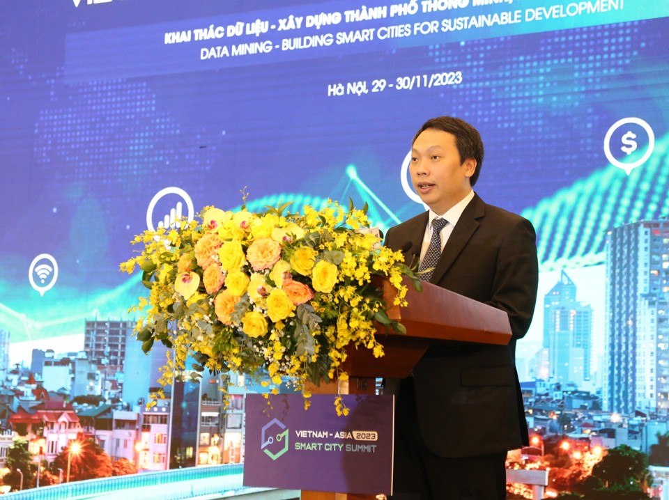 Thứ trưởng Bộ Thông tin và Truyền thông Nguyễn Huy Dũng phát biểu tại Hội nghị. Ảnh: Thanh Hải