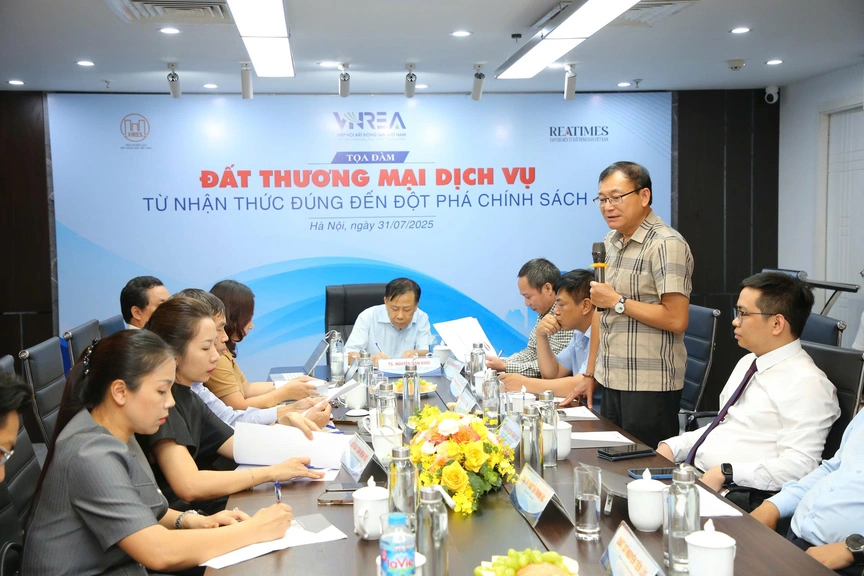 Tọa đàm “Đất thương mại dịch vụ - Từ nhận thức đúng đến đột phá chính sách”- Ảnh 1.